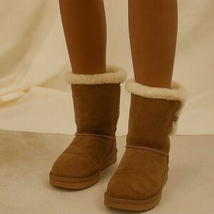 UGG Brown Winter Boots with Sheepskin Lining